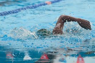巅峰对决！跳水世界杯女子10米台决赛：陈芋汐夺冠、全红婵第二